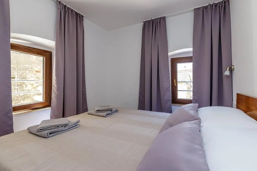 Apartament House Aves 1 Kaštelir